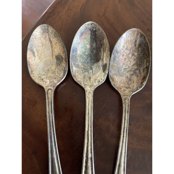 Vintage Wm. A Rogers Hotel Plate Oneida Ltd. 3 Spoons & 4 Forks - Picture 11 of 11